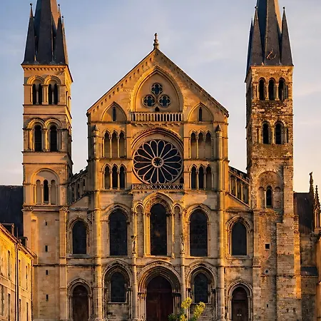 Le Creneau Basilique Reims